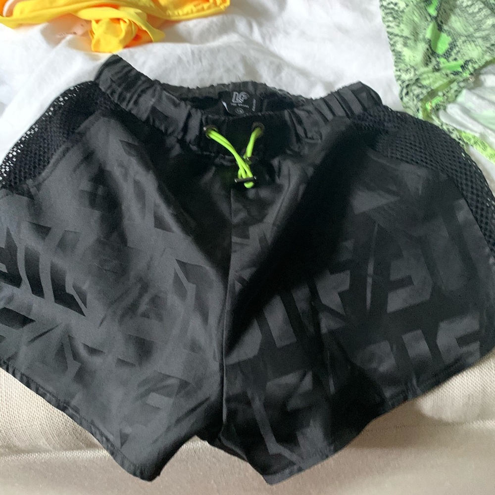LF shorts